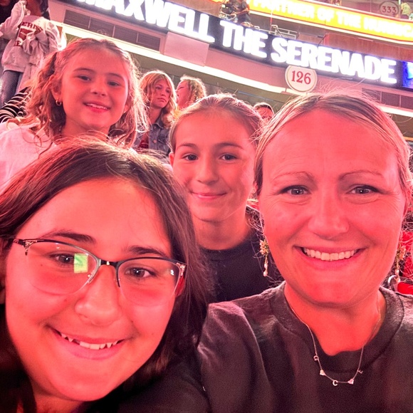 Meet your Posher, Kristi - Picture 1 of 1